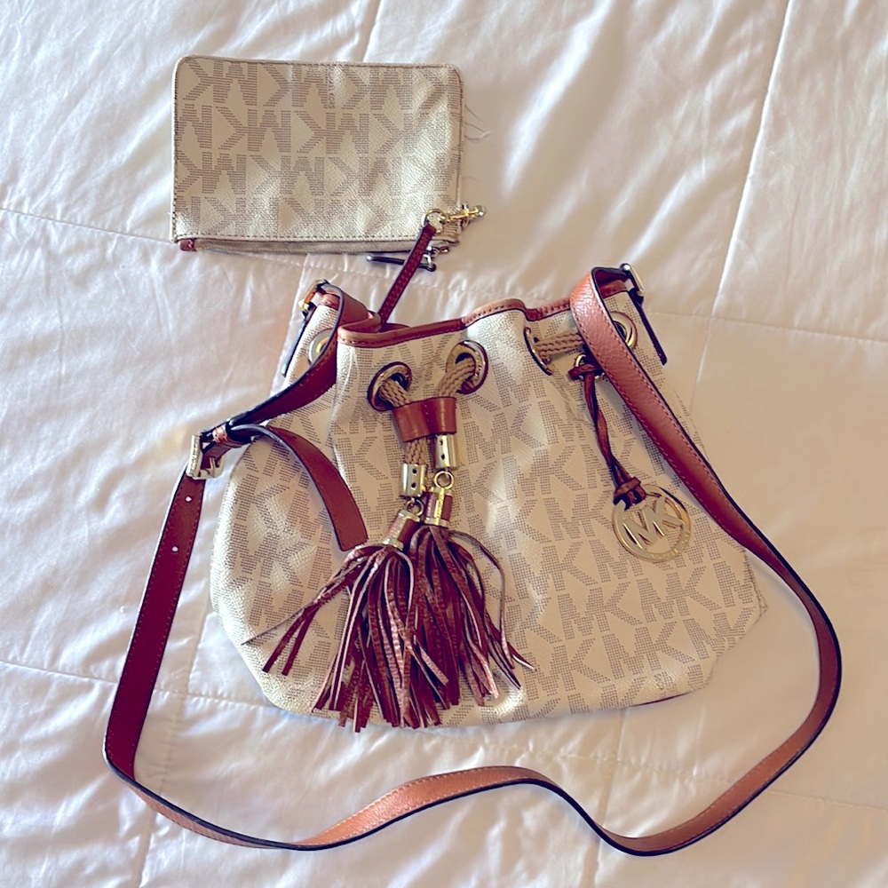 Michael Kors purse
